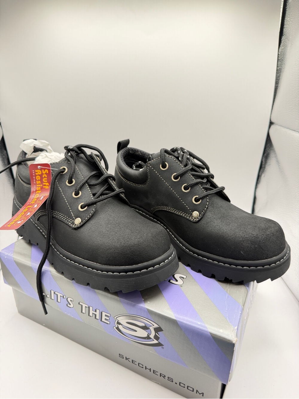 Skechers Tredds Traveler Black size 8.5 New in Box